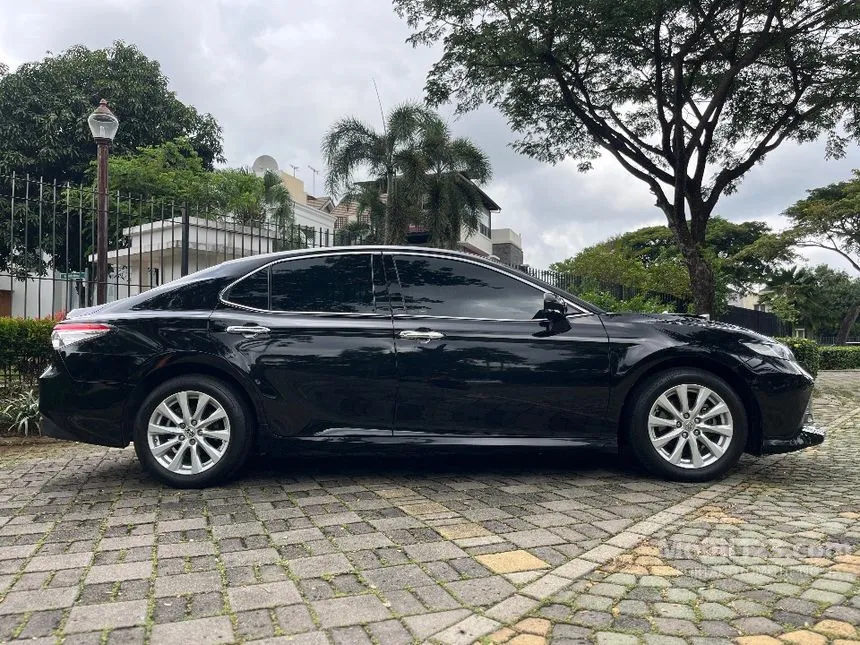 2019 Toyota Camry V Sedan