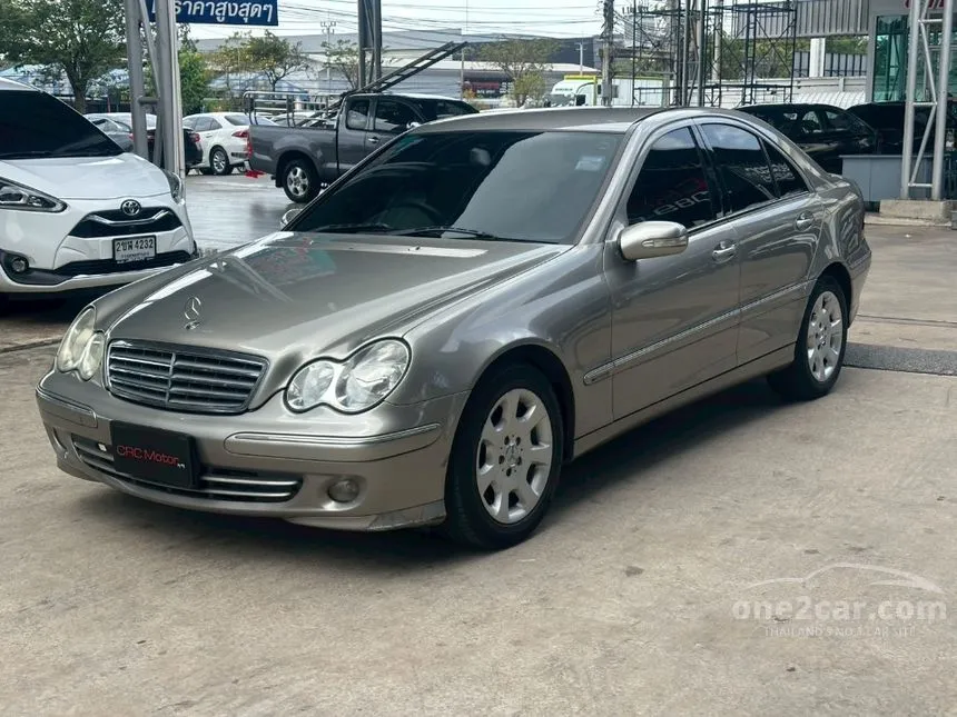 2006 Mercedes-Benz C220 Elegance CDI Sedan