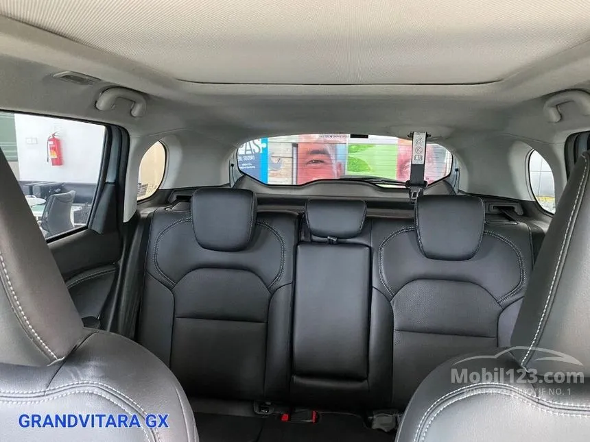 Jual Mobil Suzuki Grand Vitara 2024 MHEV GX Two Tone 1.5 di Banten Automatic SUV Silver Rp 287.542.000