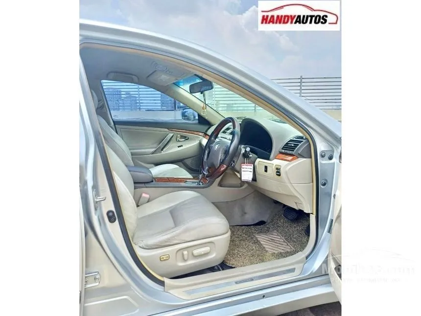 Jual Mobil Toyota Camry 2006 V 2.4 di Jawa Barat Automatic Sedan Silver Rp 99.000.000