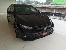 Mobil ganteng honda civic hatchback 2019 murah meriah