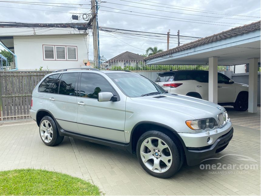 BMW X5 2001 4.4 in กรุงเทพและปริมณฑล Automatic SUV สีเทา for 499,000