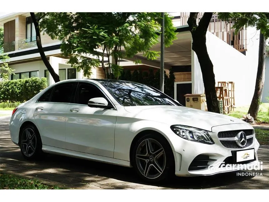 2019 Mercedes-Benz C300 AMG Line Sedan