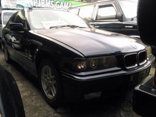 1994 BMW 320i