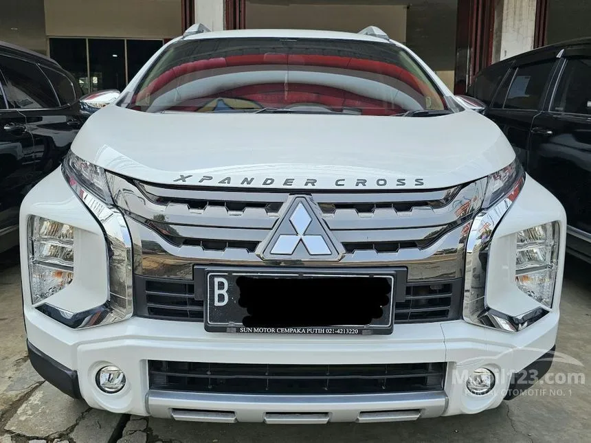 Jual Mobil Mitsubishi Xpander 2021 CROSS Premium Package 1.5 di Jawa Barat Automatic Wagon Putih Rp 235.000.000