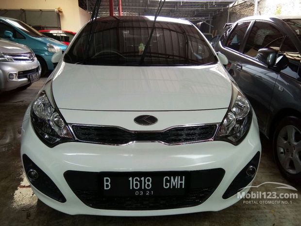 KIA Rio Mobil Bekas Baru dijual di Dki-jakarta 