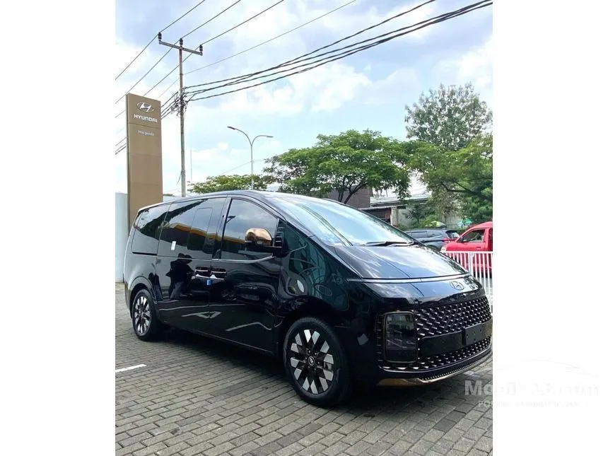 Jual Mobil Hyundai Staria 2024 Signature 7 2.2 di Jawa Barat Automatic Wagon Lainnya Rp 965.000.000