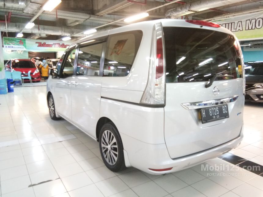 Jual Mobil Nissan Serena 2013 X 2.0 di Jawa Timur Automatic MPV Silver