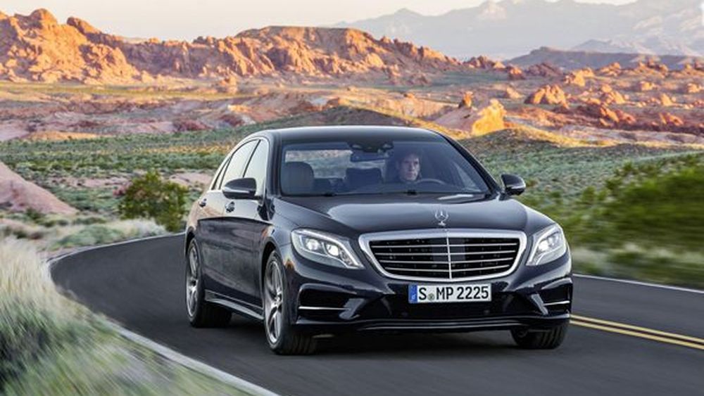 World Premiere of the Mercedes-Benz S600 | eMercedesBenz