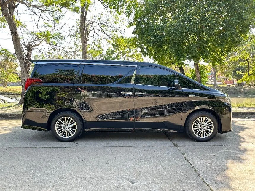 2018 Toyota Alphard HYBRID X E-Four Van