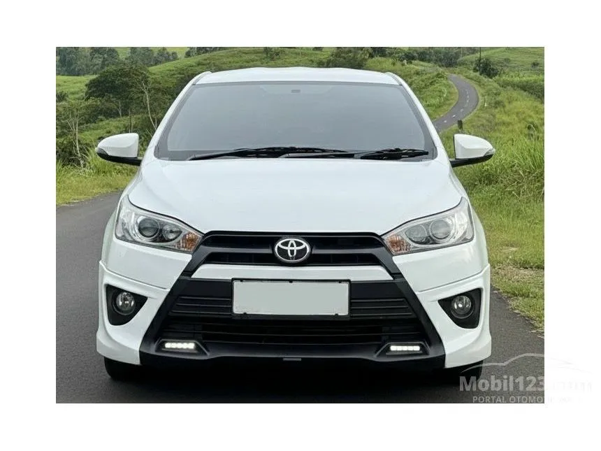 2014 Toyota Yaris TRD Sportivo Hatchback