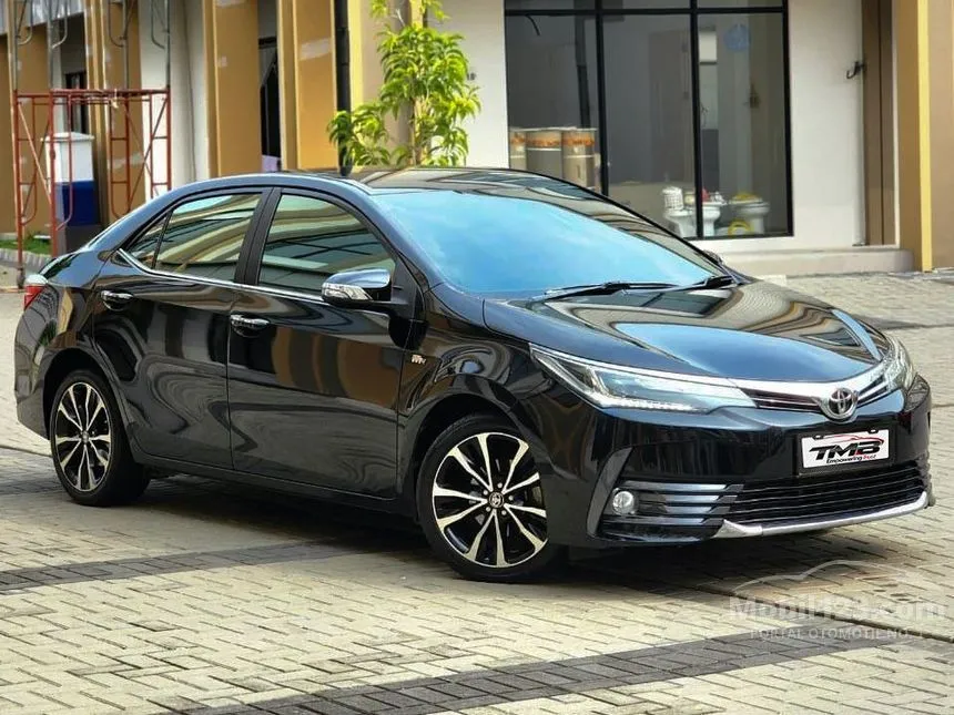 2017 Toyota Corolla Altis V Sedan