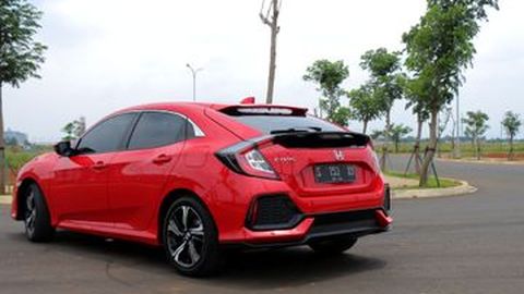 Menikmati Performa Honda Civic Hatchback Turbo