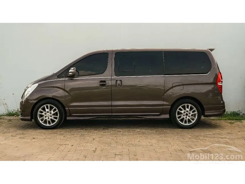 2016 Hyundai H-1 Royale Next Generation MPV