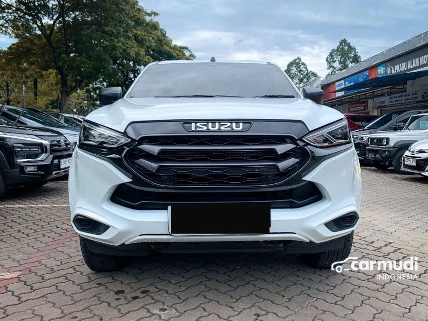 2023 Isuzu MU-X 4x4 SUV