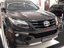 2019 Toyota Fortuner 2.4 TRD SUV
