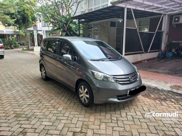 Beli Mobil Honda Freed  Baru  Bekas Kisaran Harga 