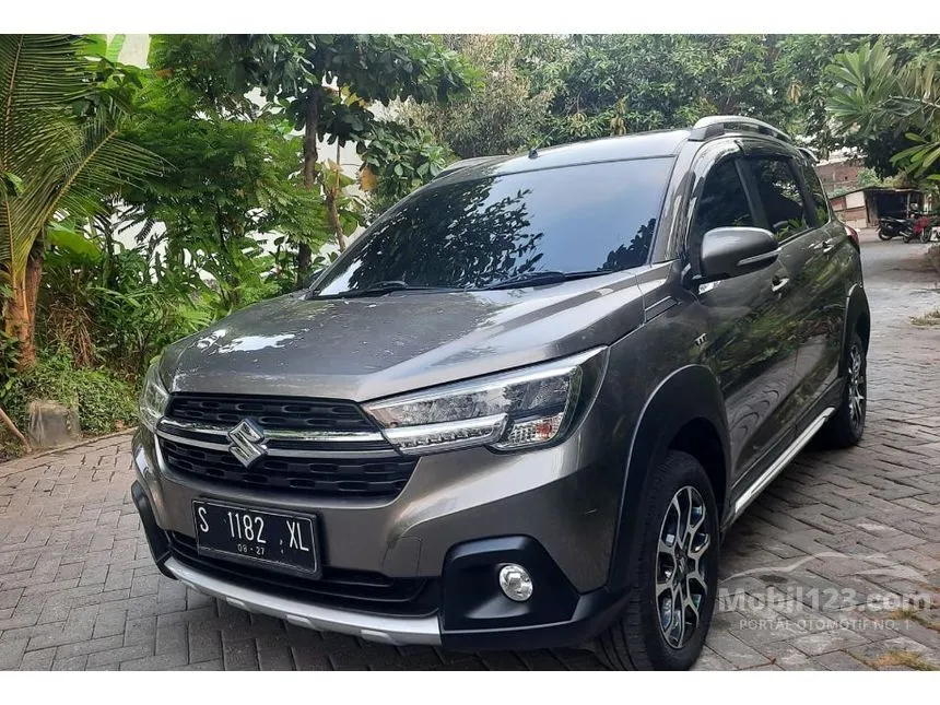 Jual Mobil Suzuki XL7 2022 ZETA 1.5 di Jawa Timur Manual Wagon Abu