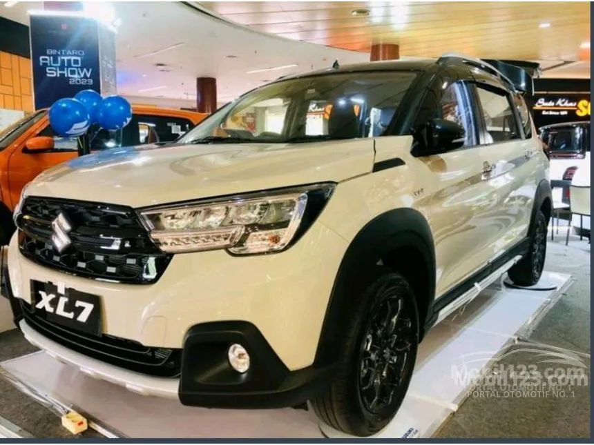 Jual Mobil Suzuki XL7 2024 ALPHA Hybrid 1.5 di Jawa Barat Automatic Wagon Lainnya Rp 245.000.000