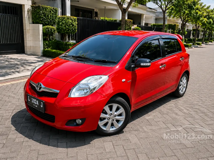 2011 Toyota Yaris J Hatchback