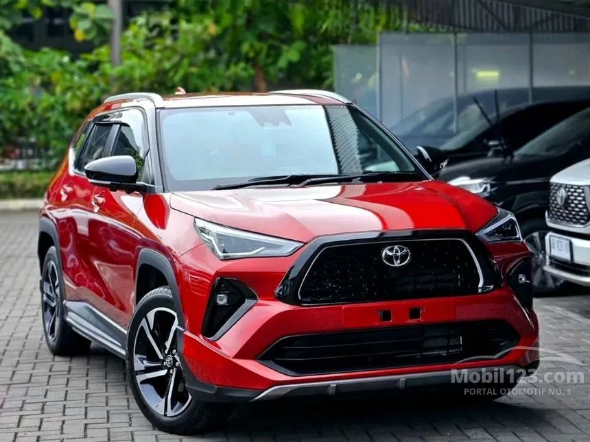 Jual Mobil Toyota Yaris Cross 2023 S GR Parts Aero Package 1.5 di Jawa Barat Automatic Wagon Merah Rp 295.000.000