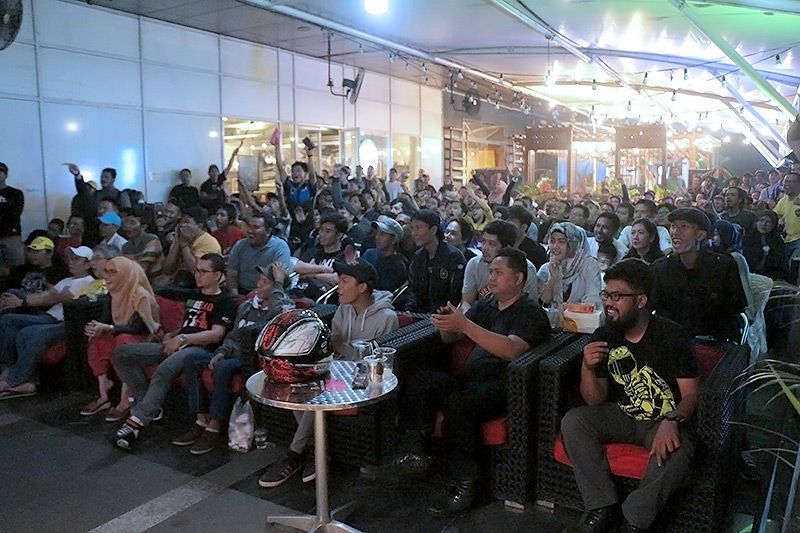 Penonton Tak Percaya Ducati Kuasai MotoGP Italia 2017 28