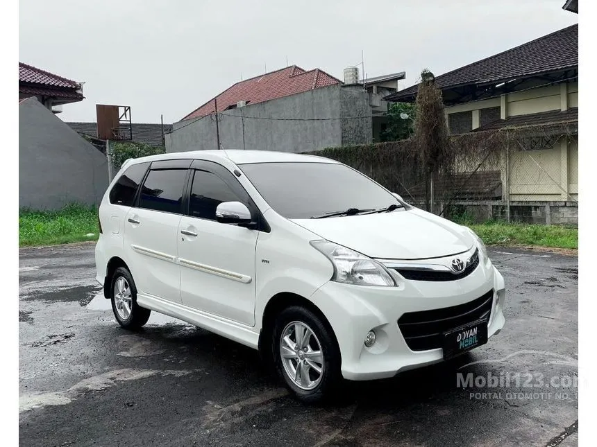 Jual Mobil Toyota Avanza 2015 Veloz 1.5 di DKI Jakarta Manual MPV Putih Rp 144.000.000