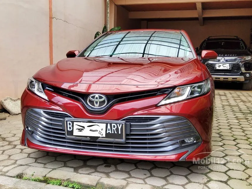 2019 Toyota Camry V Sedan
