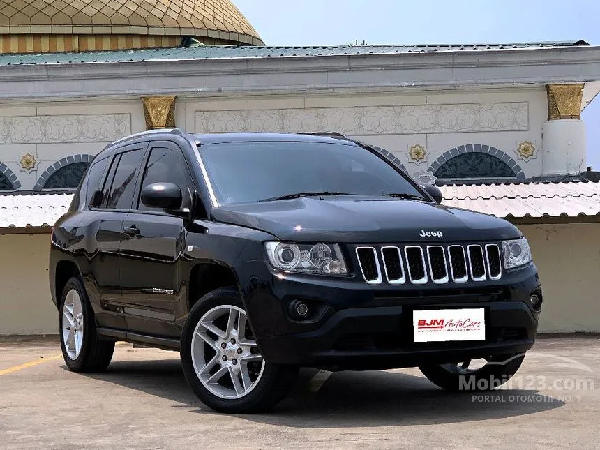 Jual Mobil Jeep Compass 2012 Limited 2.4 di DKI Jakarta Automatic SUV Hitam Rp 198.000.000