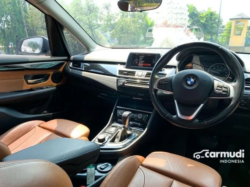 2015 BMW 218i Sport Line Hatchback