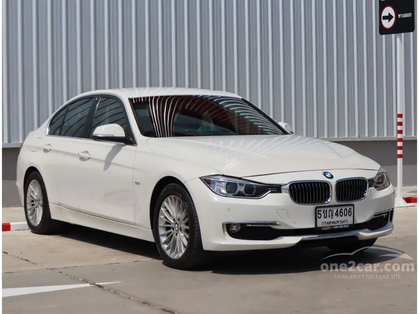 2013 BMW 320d Luxury Sedan