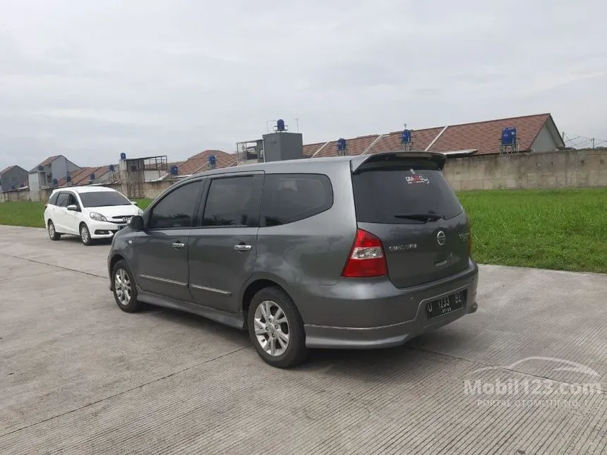 2013 Nissan Grand Livina Highway Star Autech MPV