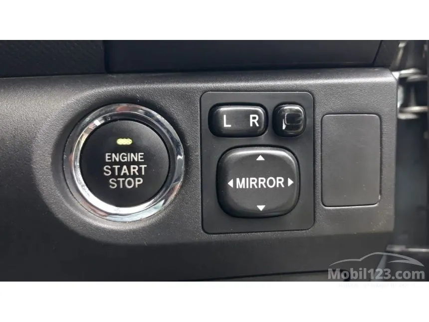 2012 Toyota Yaris S Limited Hatchback