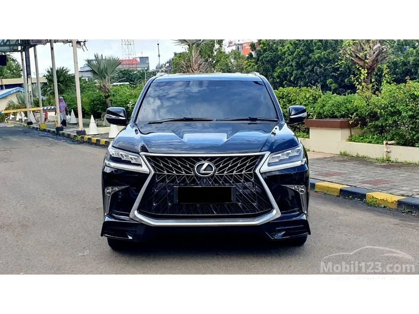 Jual Mobil Lexus LX 570 2016 Sport 5.7 di DKI Jakarta Automatic SUV Hitam Rp 1.600.000.000