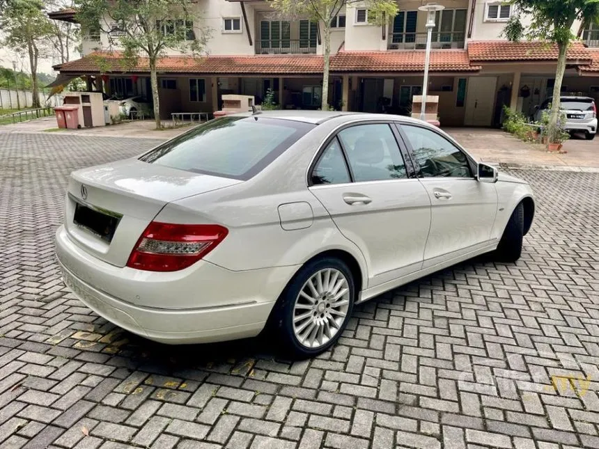 2010 Mercedes-Benz C250 CGI Avantgarde Sedan