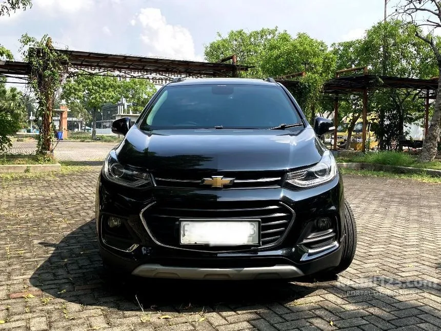 Jual Mobil Chevrolet Trax 2018 Premier 1.4 di Banten Automatic SUV Hitam Rp 168.000.000