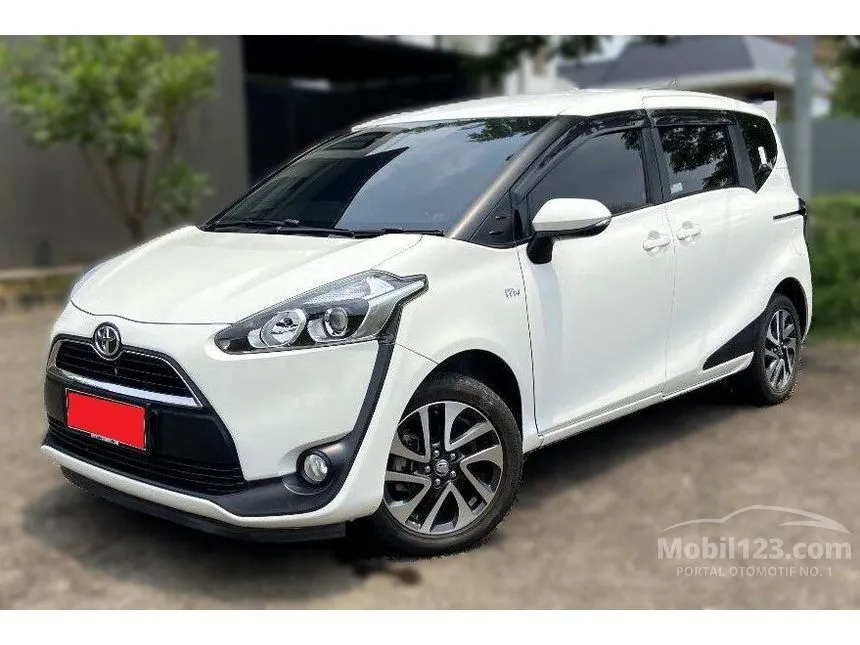 Jual Mobil Toyota Sienta 2018 V 1.5 di Banten Automatic MPV Putih Rp 172.000.000