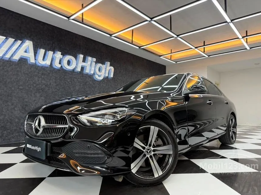 2024 Mercedes-Benz C200 Avantgarde Line Sedan