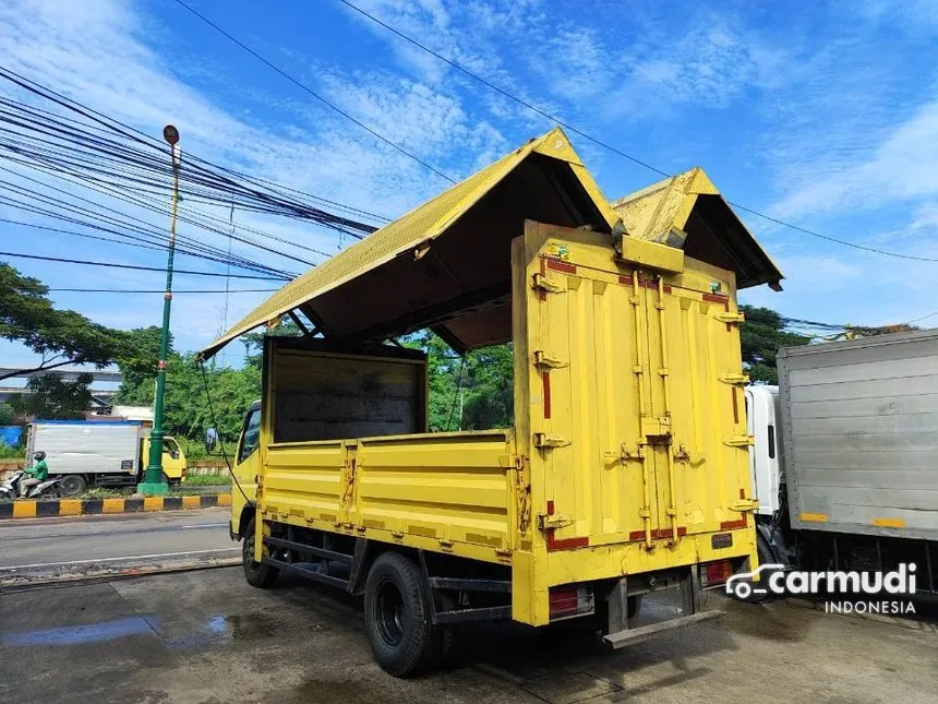 2017 Mitsubishi Colt Diesel FE74 S Truck