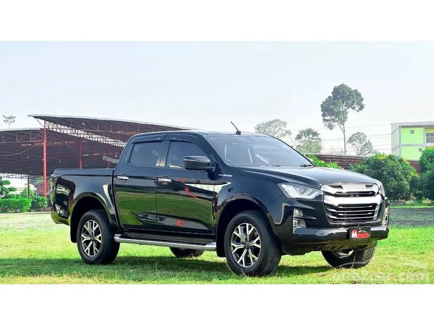 2022 Isuzu D-MAX Hi-Lander M Cab-4 Pickup