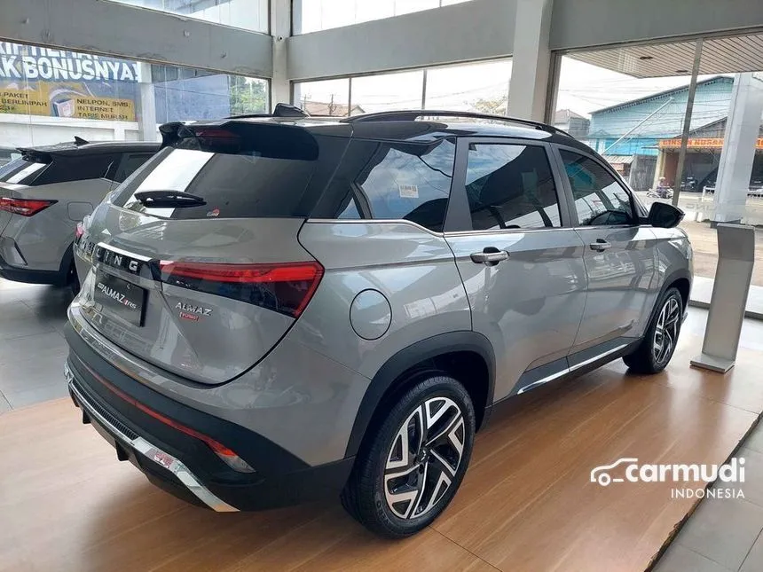 2024 Wuling Almaz RS Hybrid Wagon