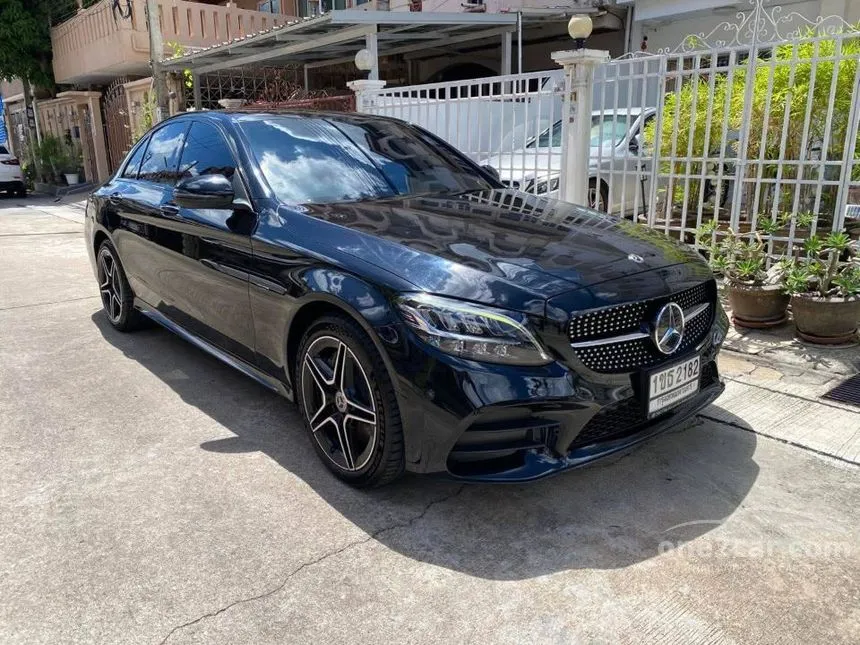 2020 Mercedes-Benz C300 e AMG Dynamic Sedan
