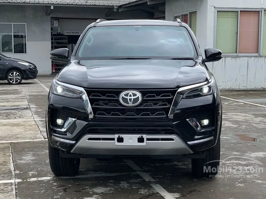 Jual Mobil Toyota Fortuner 2025 G 2.4 di Jawa Barat Automatic SUV Hitam Rp 465.000.000