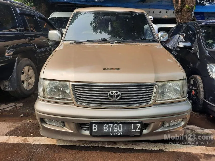 Jual Mobil Toyota Kijang 2002 Krista 2.0 di Jawa Barat Manual MPV Coklat Rp 69.000.000