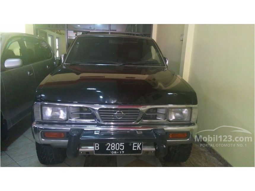 Jual Mobil Nissan Terrano 1997 SGX 2.4 di Jawa Timur 