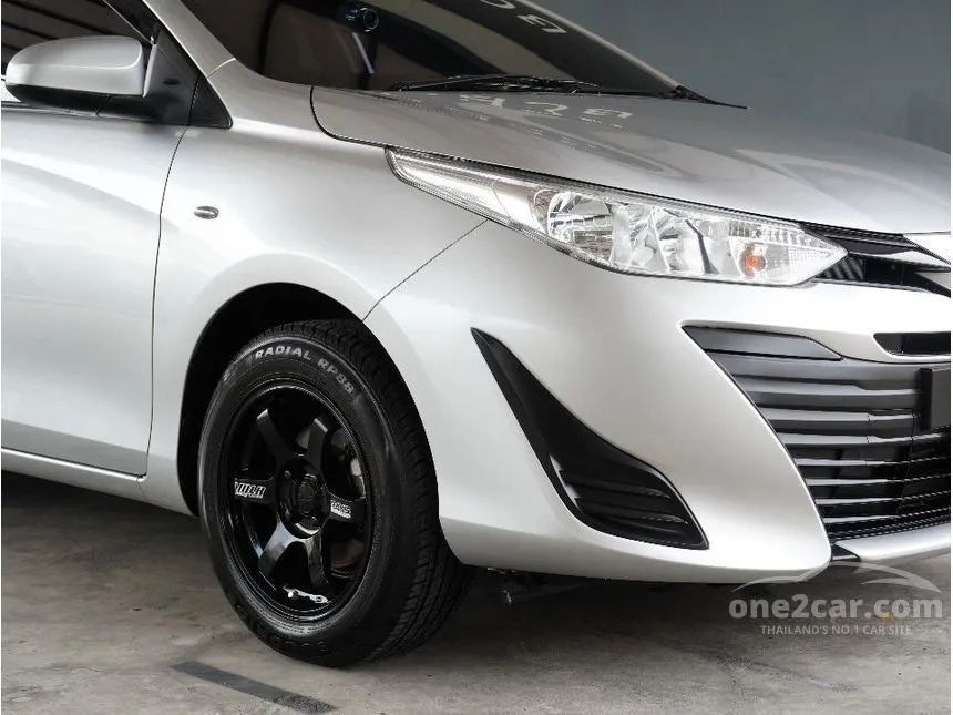 2019 Toyota Yaris Ativ J Sedan