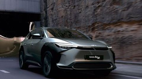 Siap-siap, Mobil Listrik Toyota bZ4X Mungkin akan Meluncur di Indonesia