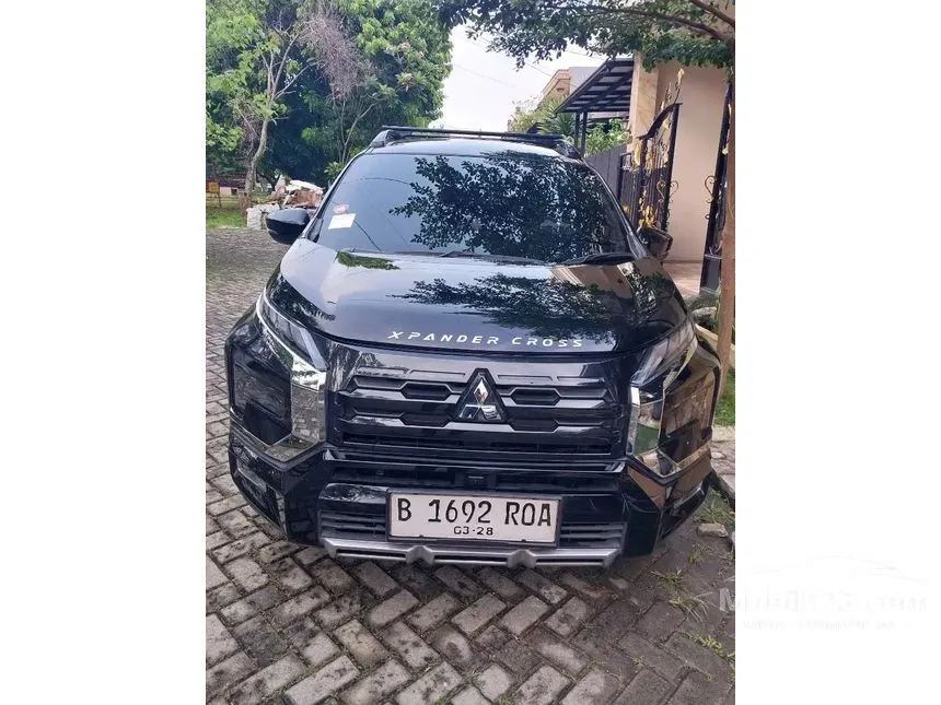 Jual Mobil Mitsubishi Xpander 2023 CROSS 1.5 di Jawa Barat Automatic Wagon Hitam Rp 285.000.000