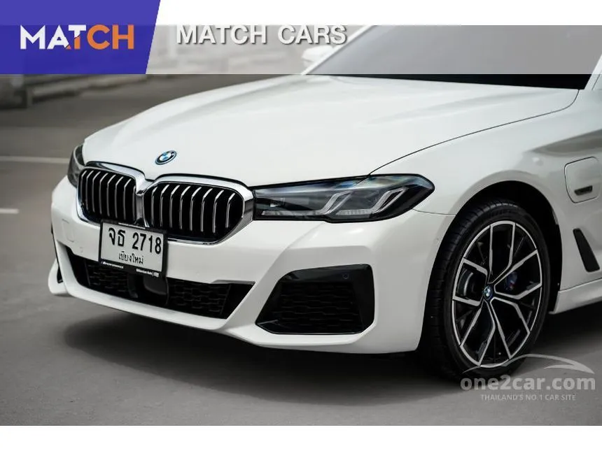 2022 BMW 530e M Sport Sedan
