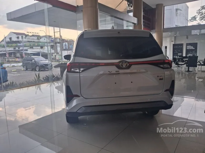 2026 Toyota Veloz V HEV (Premium Color) MPV